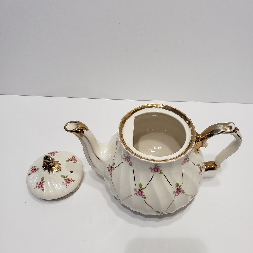 Vintage Sadler Teapot - Picture 5 of 9